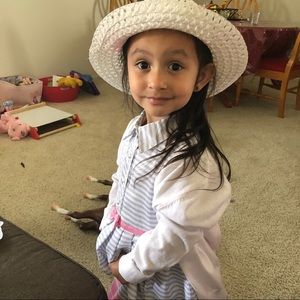 Meet your Posher, Monica